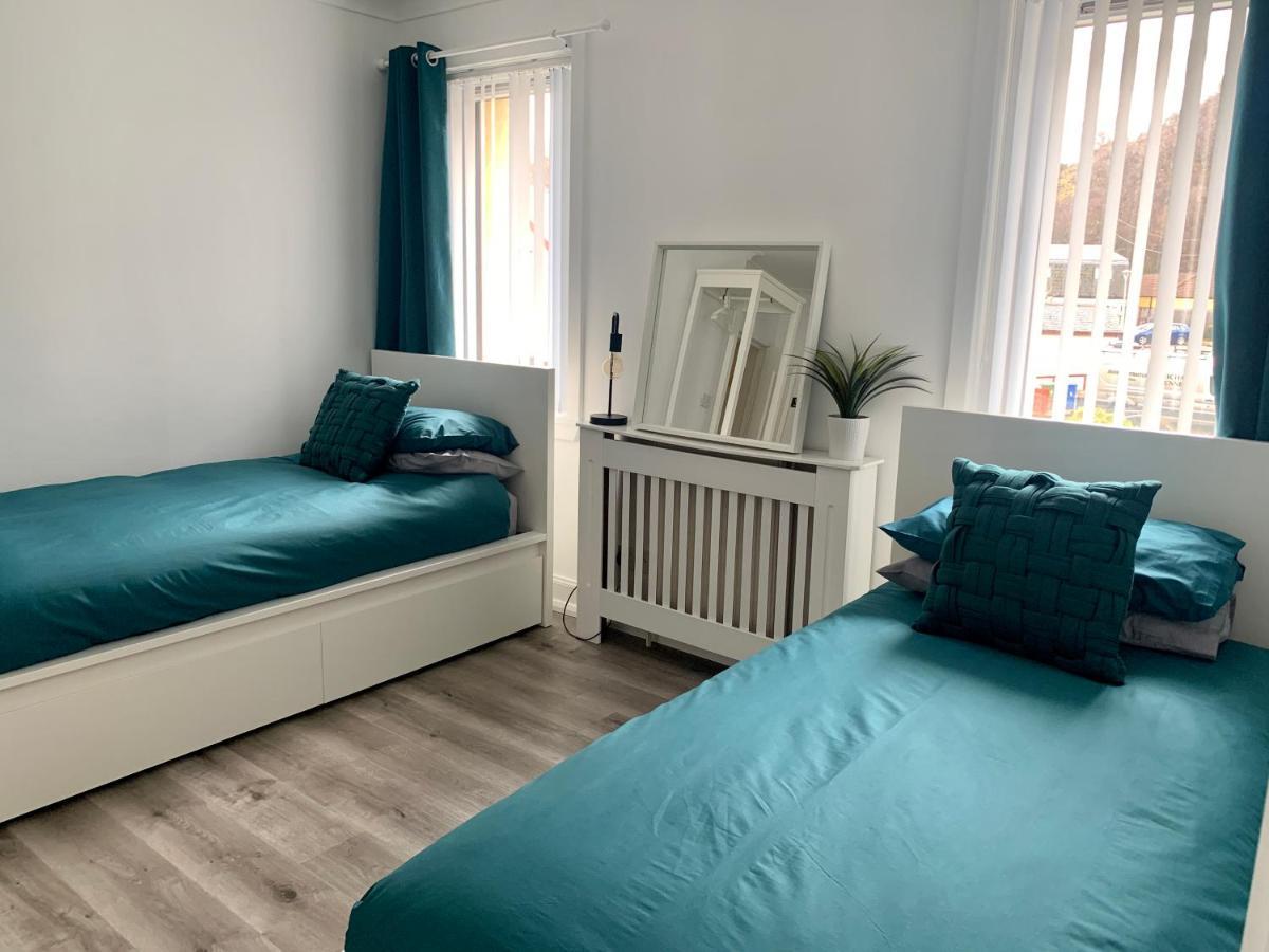 Nevis Rooms - Self Check In With Free Onsite Parking Inverlochy ภายนอก รูปภาพ