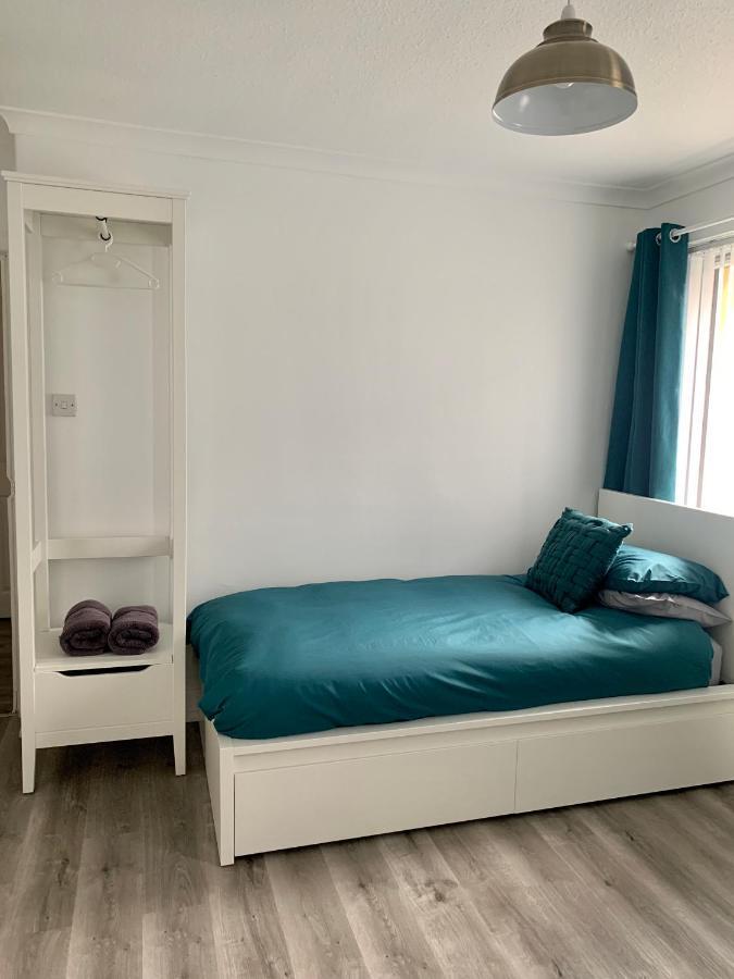 Nevis Rooms - Self Check In With Free Onsite Parking Inverlochy ภายนอก รูปภาพ