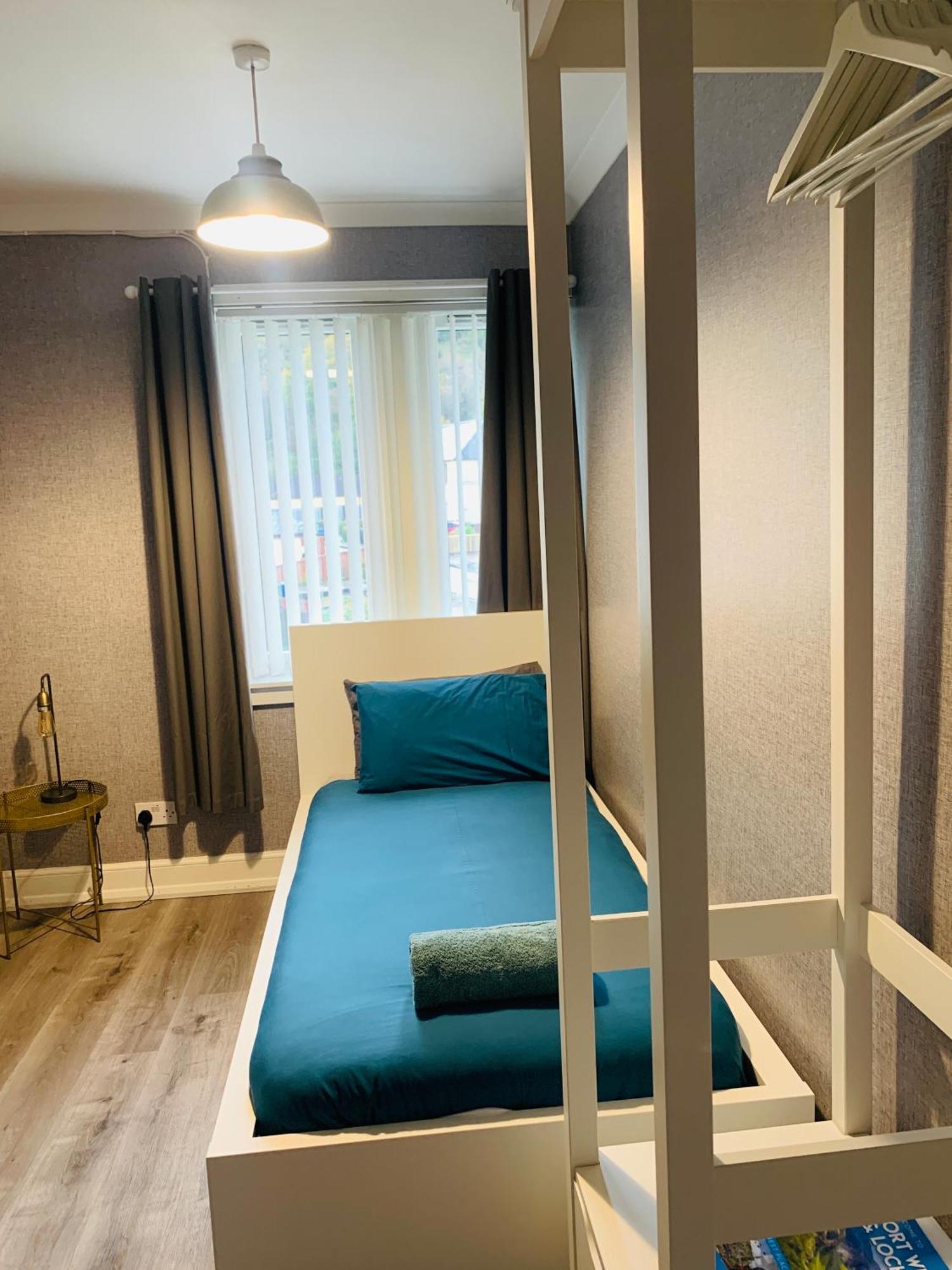 Nevis Rooms - Self Check In With Free Onsite Parking Inverlochy ภายนอก รูปภาพ